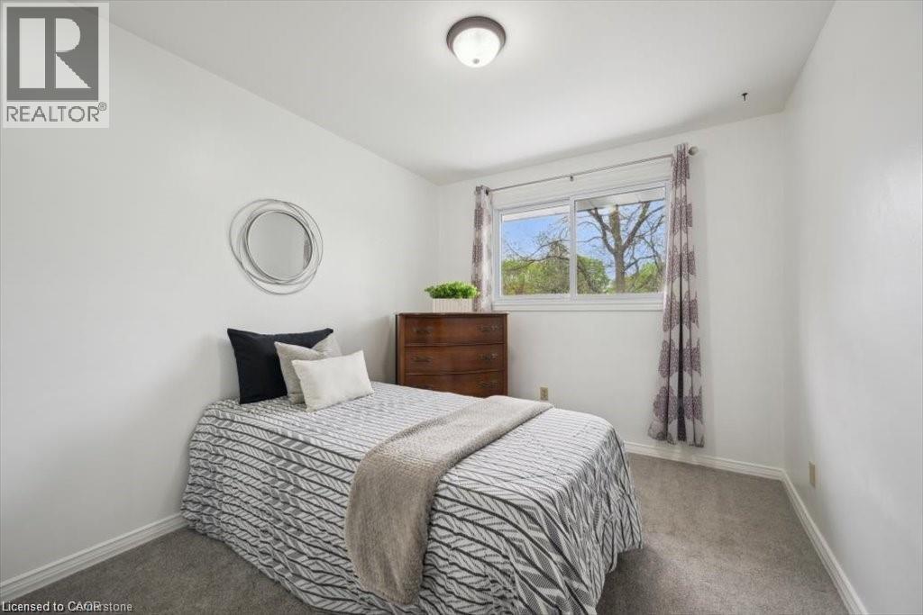 Photo 25 of 312 Craigleith Drive, Waterloo ON