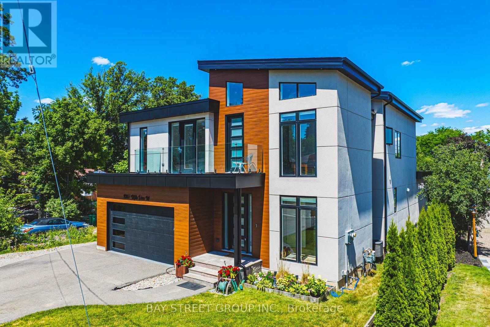 Photo 4 of 2267 Fifth Line W, Mississauga ON