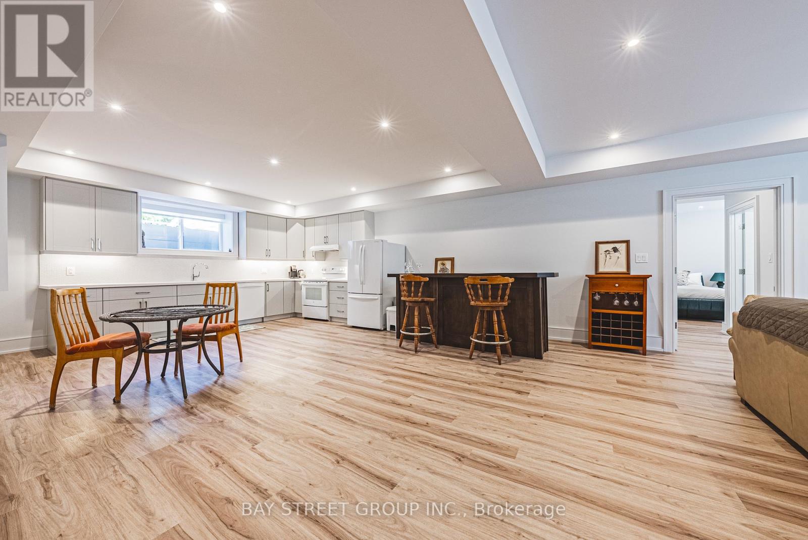 Photo 33 of 2267 Fifth Line W, Mississauga ON