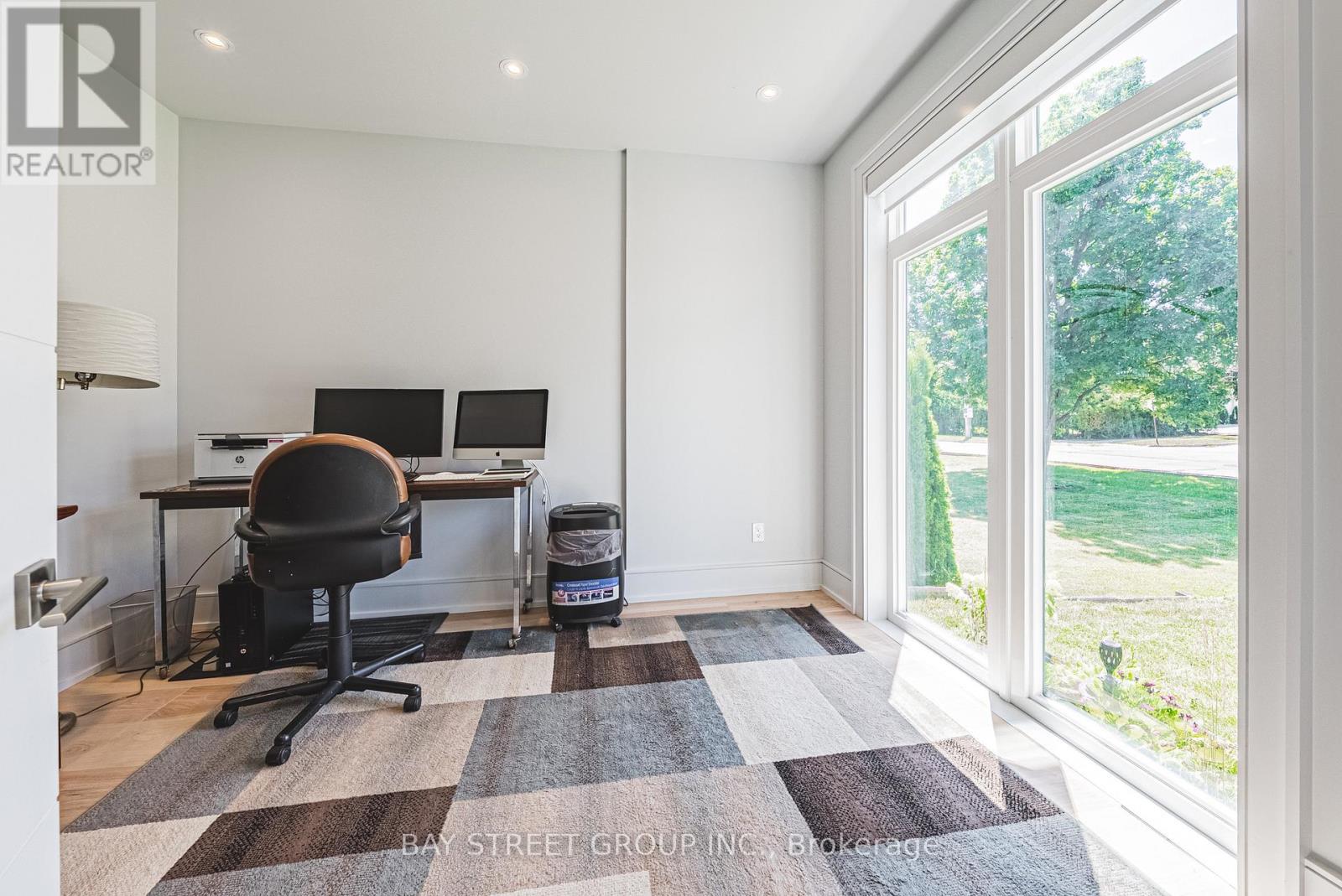 Photo 20 of 2267 Fifth Line W, Mississauga ON