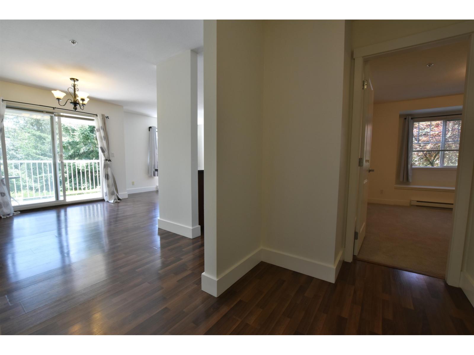 Photo 13 of 211 19388 65 Avenue, Surrey BC