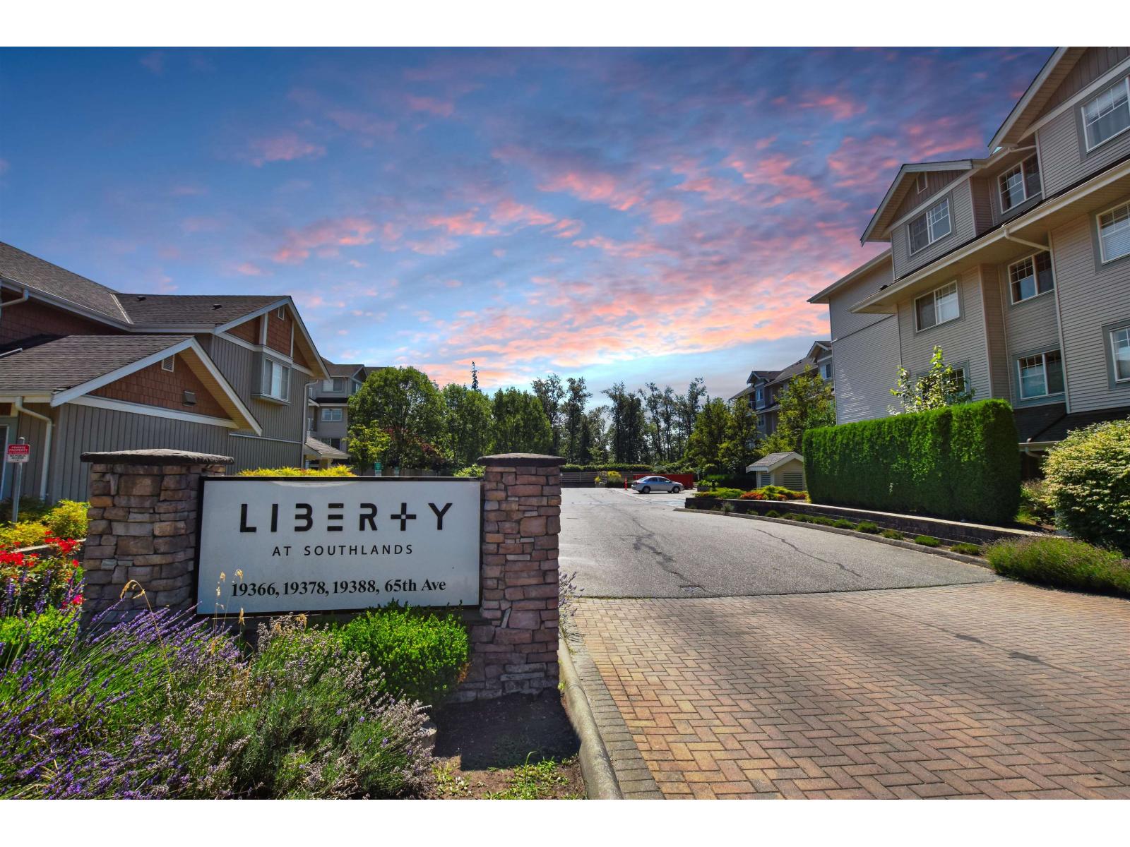 Photo 22 of 211 19388 65 Avenue, Surrey BC