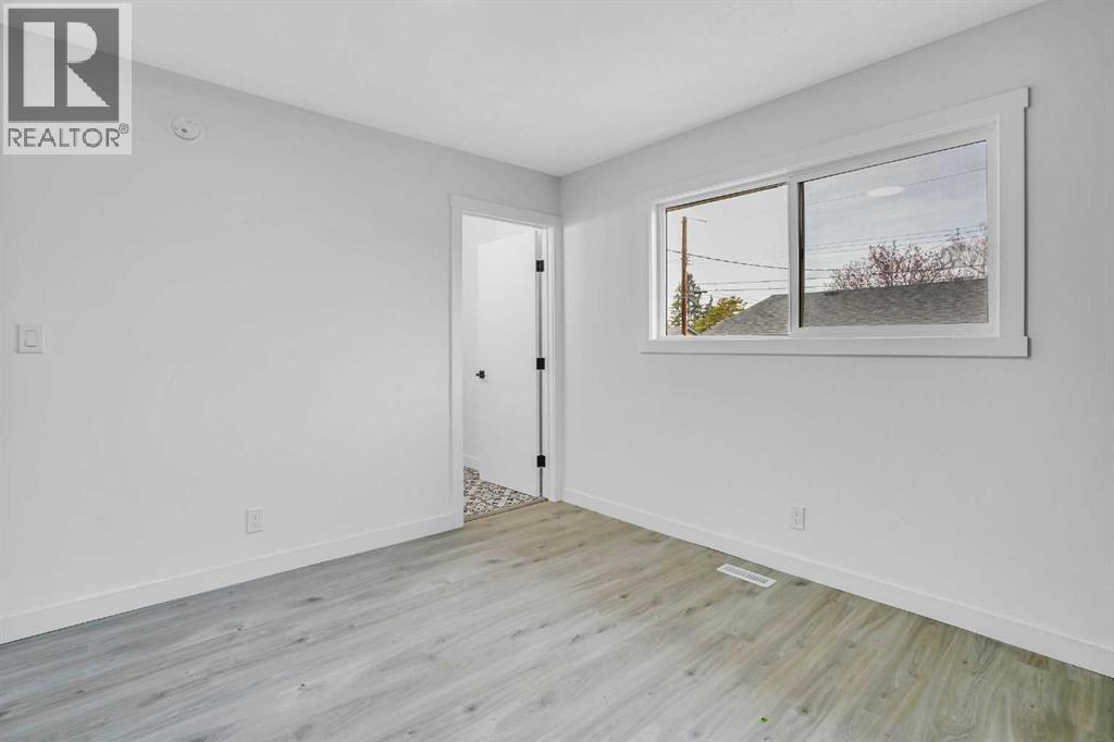 Photo 20 of 4608 Memorial Drive Ne, Calgary AB