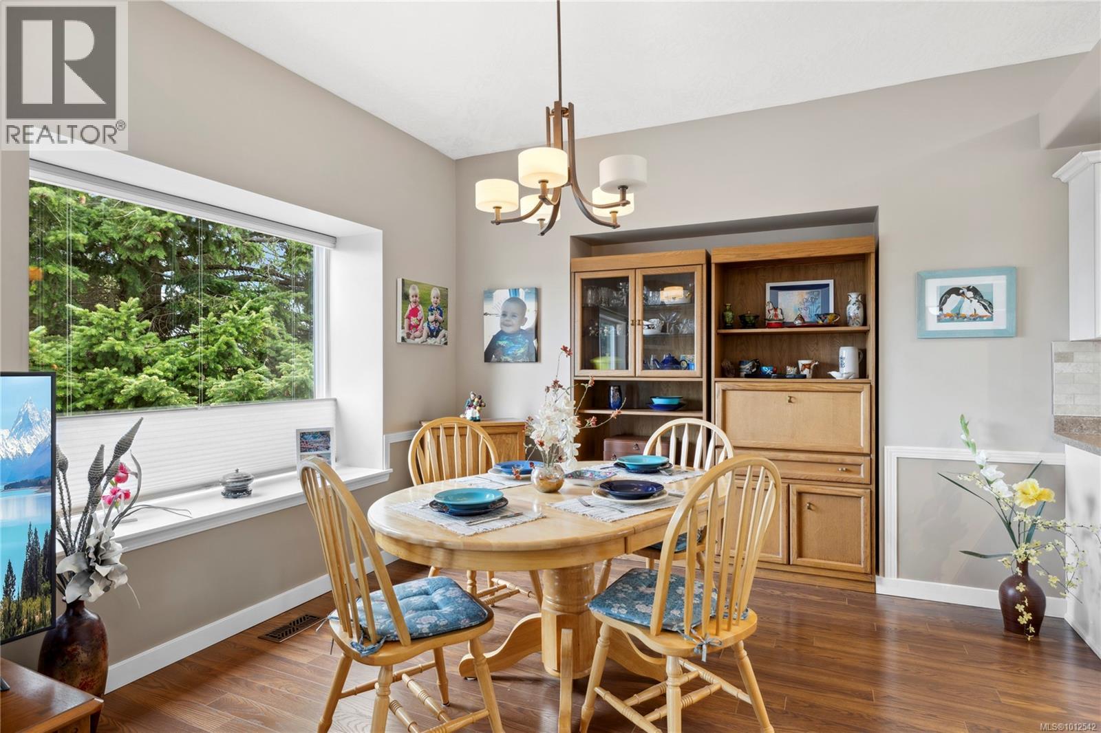 6319 Redonda Pl, Nanaimo