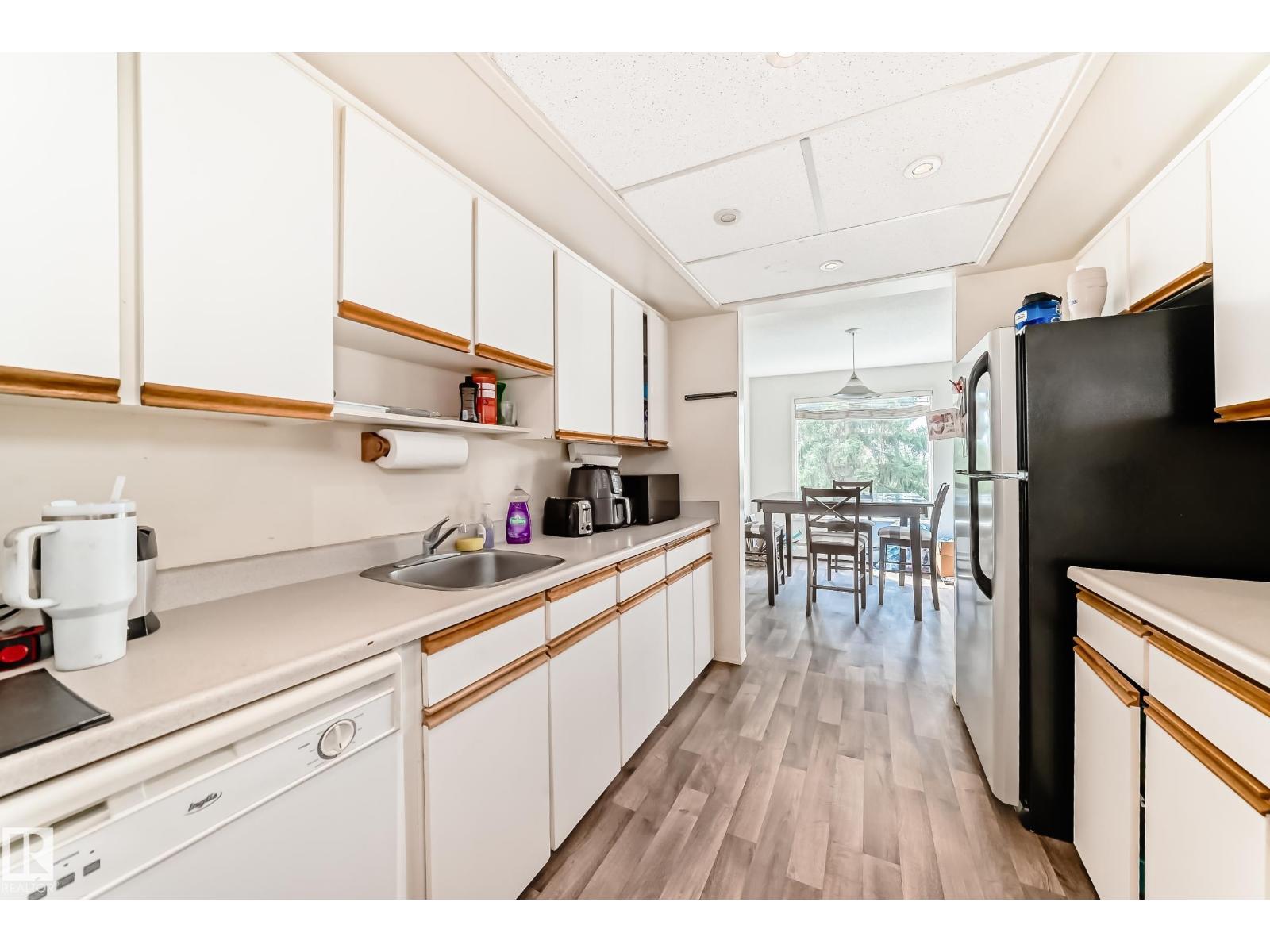 Photo 5 of 306 4404 122 St Nw, Edmonton AB