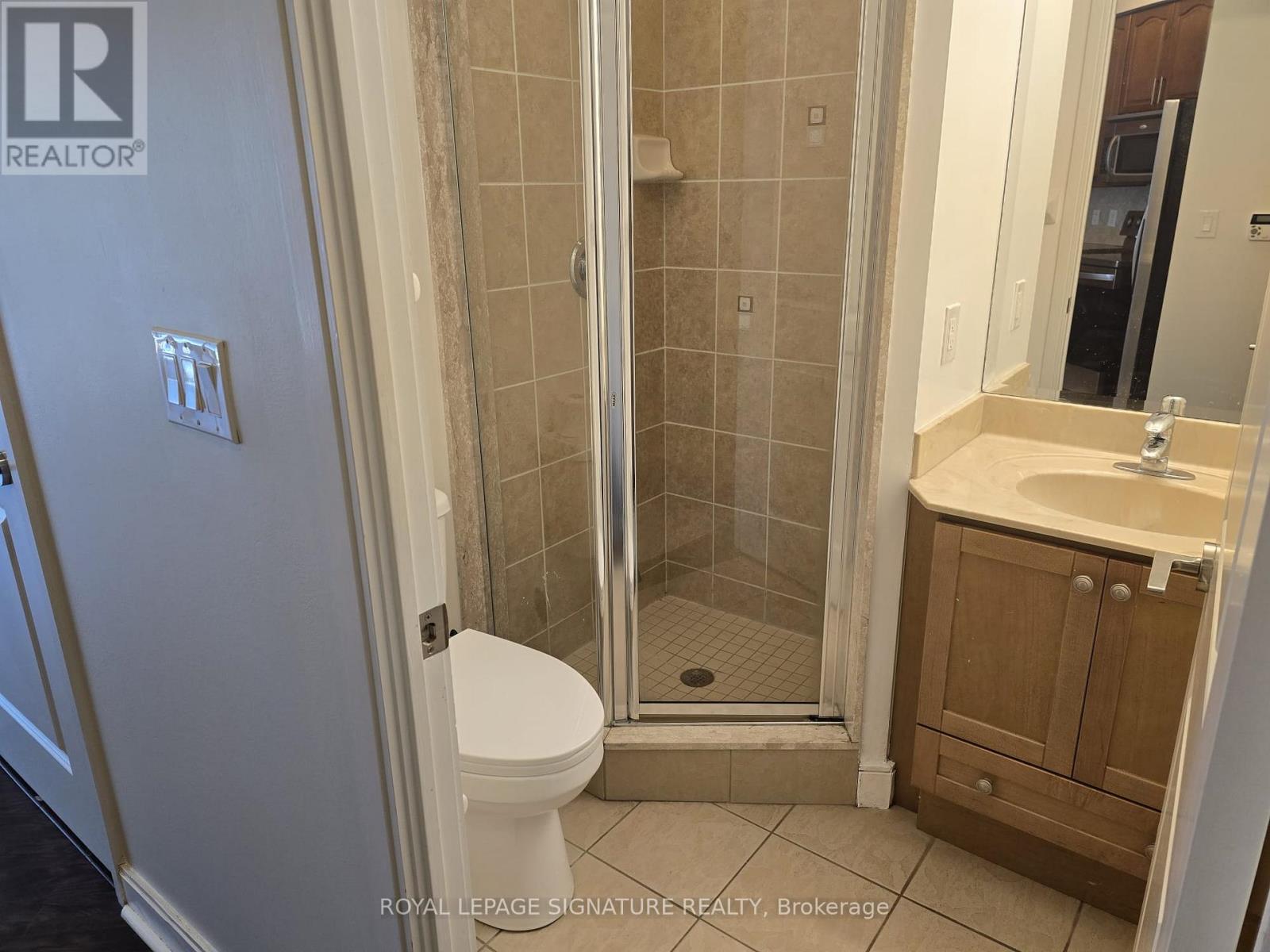 Photo 10 of 2806 80 Absolute Avenue, Mississauga ON