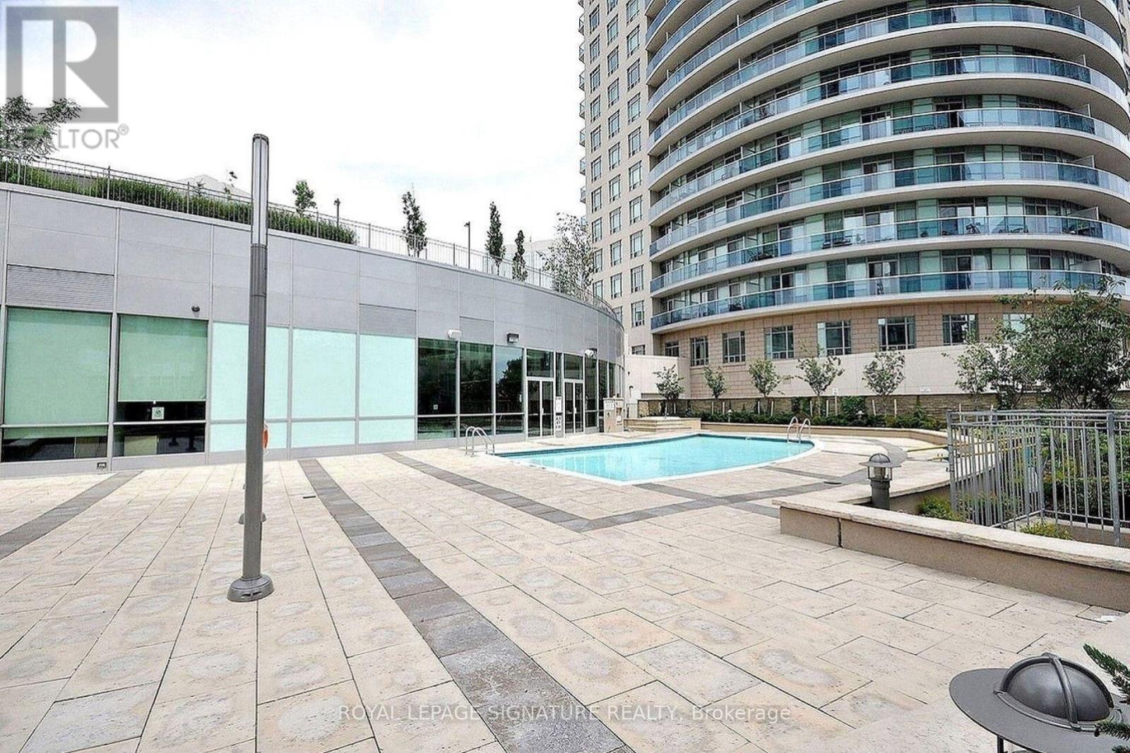 Photo 14 of 2806 80 Absolute Avenue, Mississauga ON