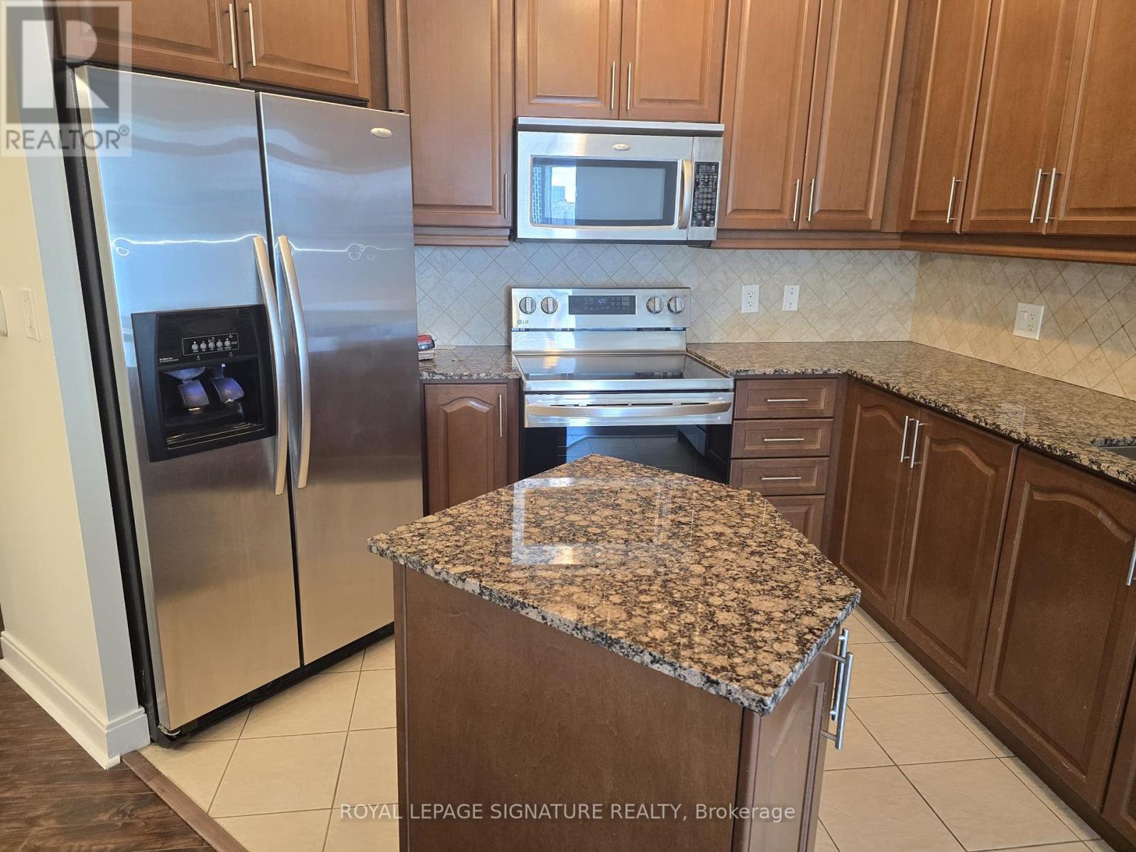 Photo 2 of 2806 80 Absolute Avenue, Mississauga ON