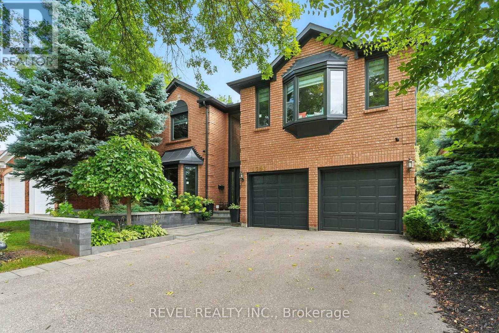 Photo 1 of 1251 White Lane, Oakville ON