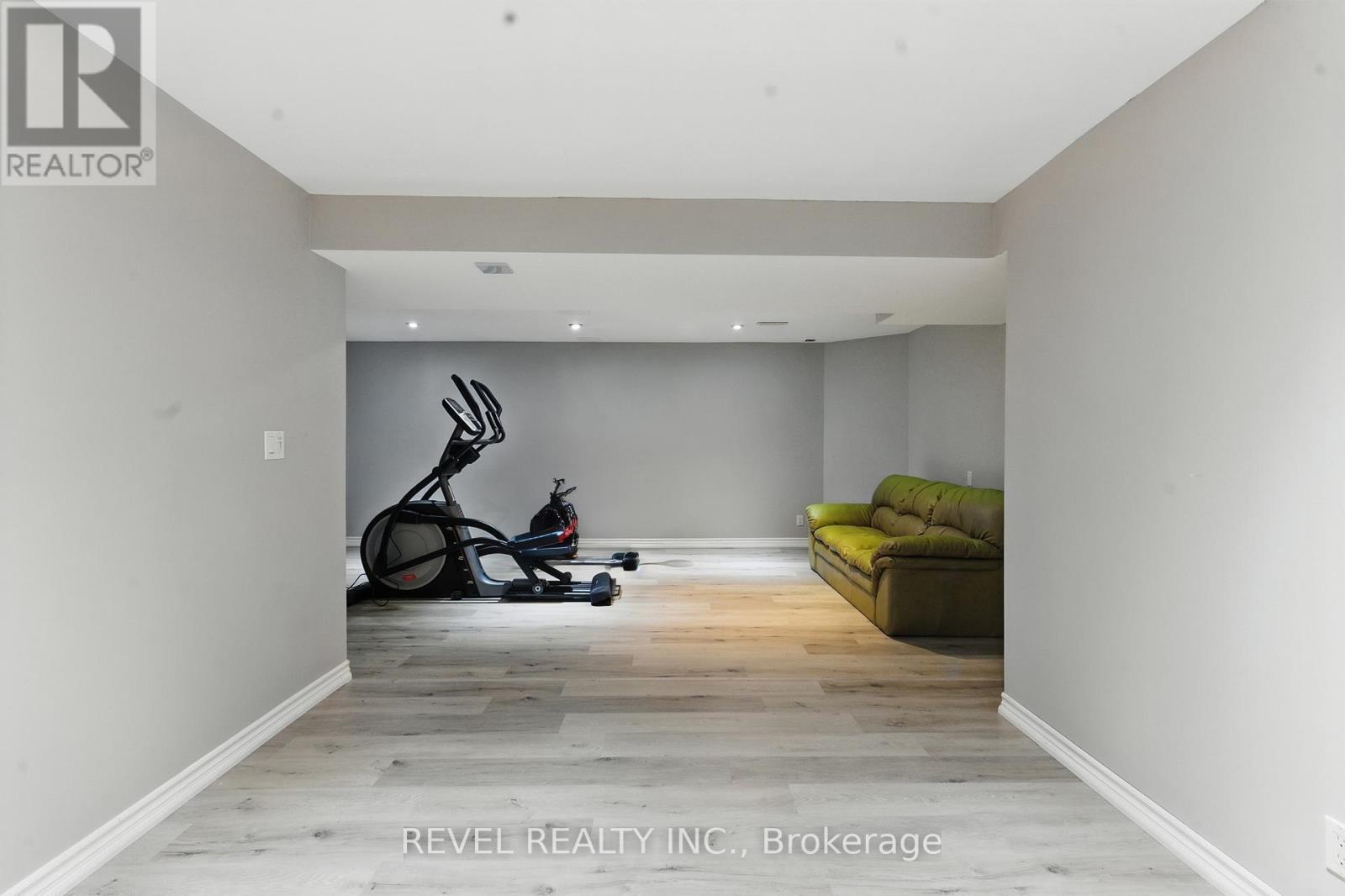 Photo 38 of 1251 White Lane, Oakville ON