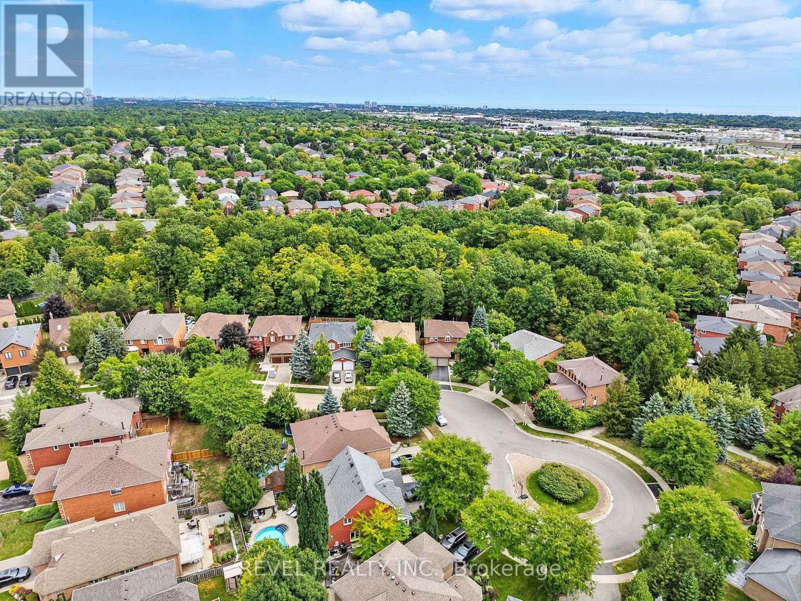 Photo 41 of 1251 White Lane, Oakville ON