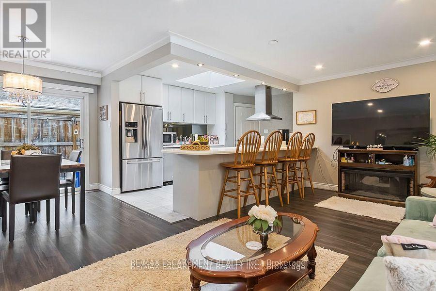 Photo 7 of 177 Woodhaven Park Drive, Oakville ON