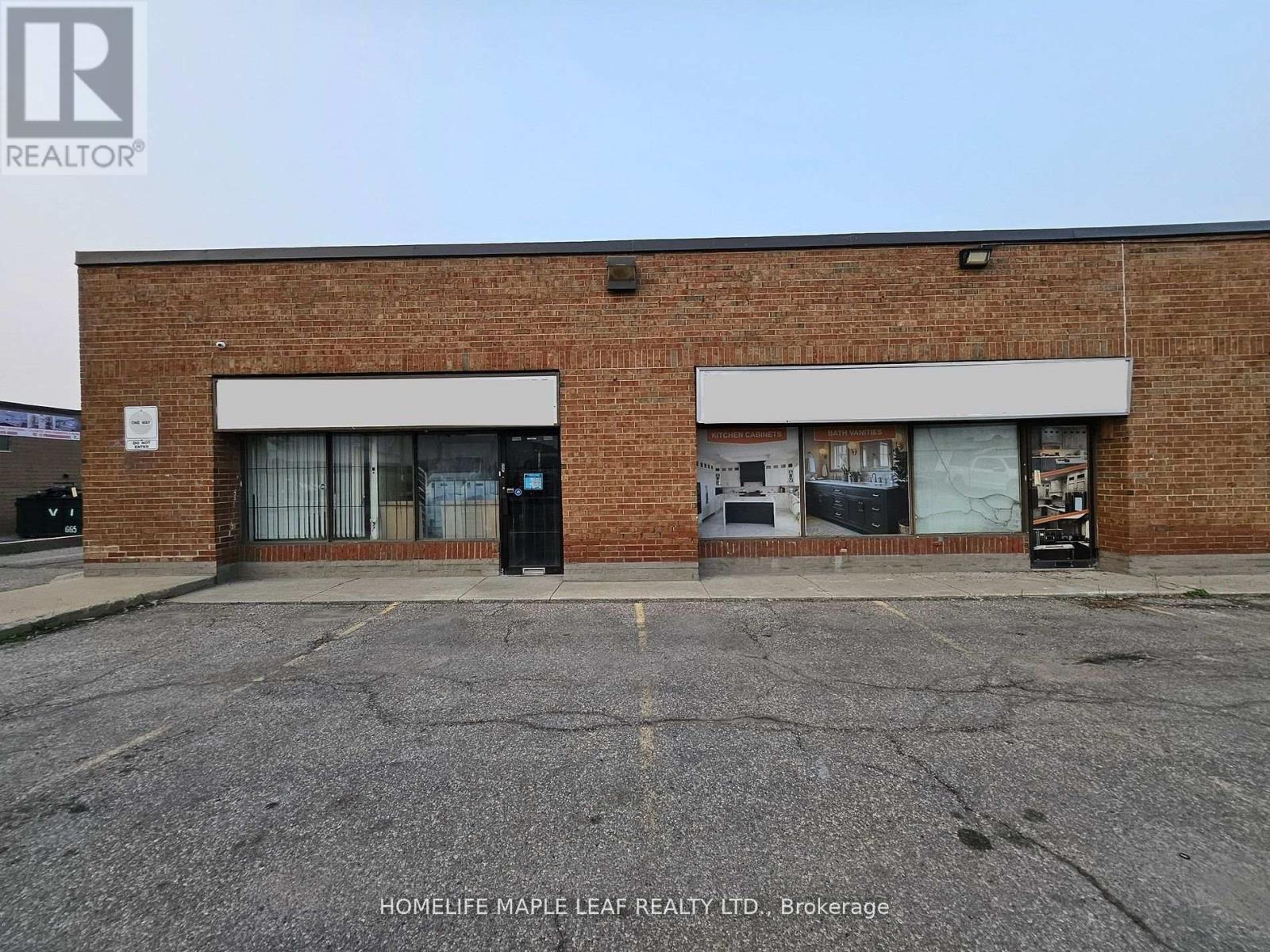 Photo 1 of 1 8 Strathern Avenue, Brampton ON