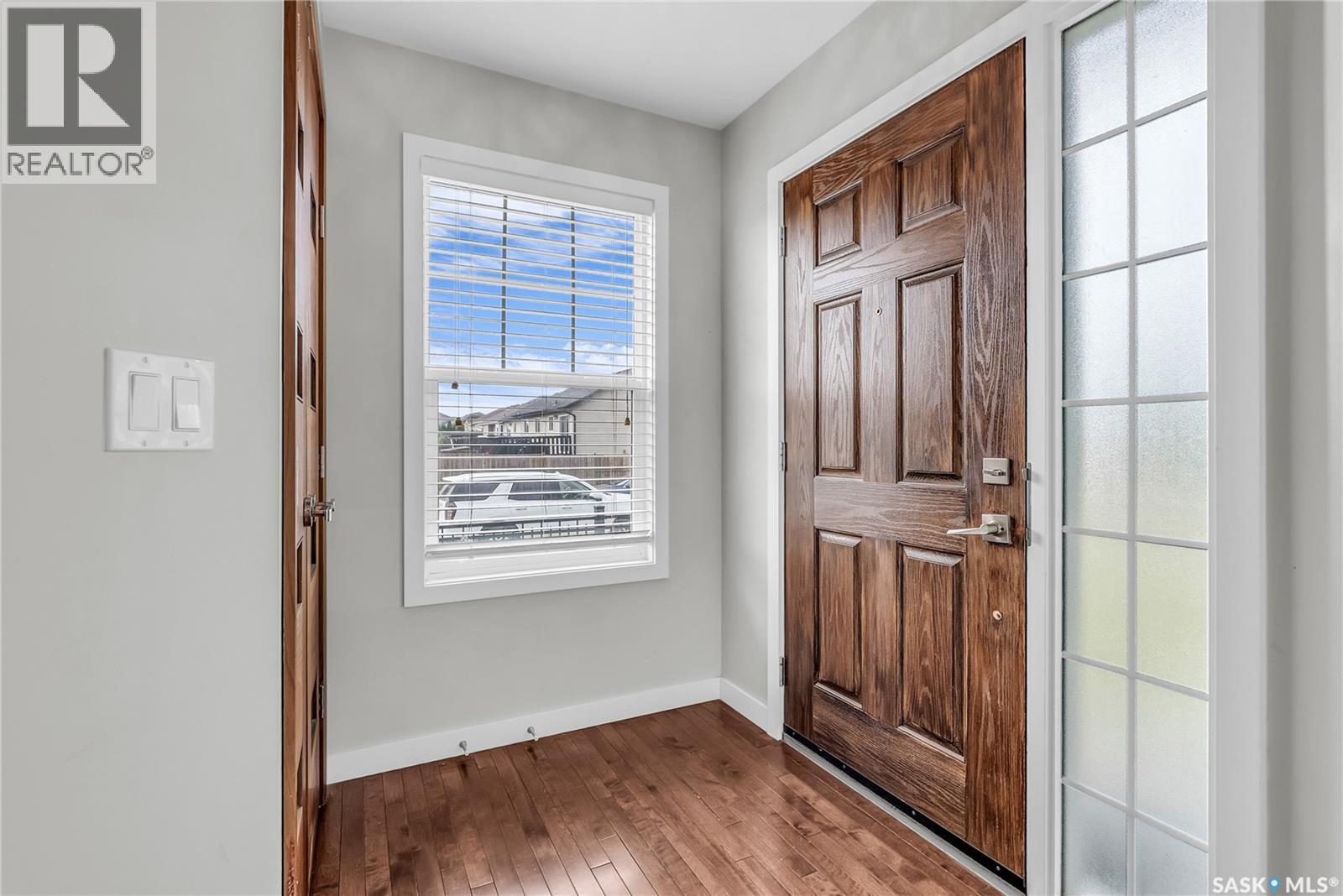 Photo 3 of 101 1303 Paton Crescent, Saskatoon SK