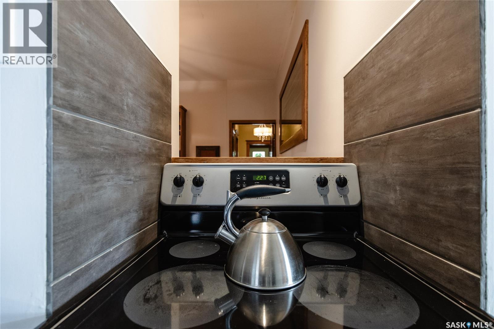 Photo 20 of 1116 Clifton Avenue, Moose Jaw SK