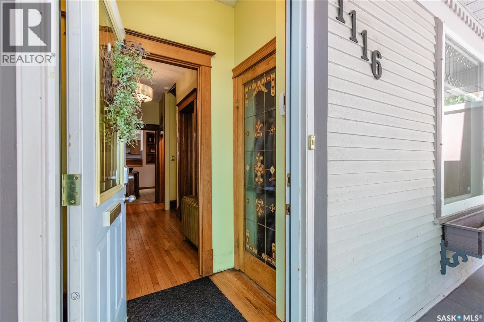 Photo 6 of 1116 Clifton Avenue, Moose Jaw SK
