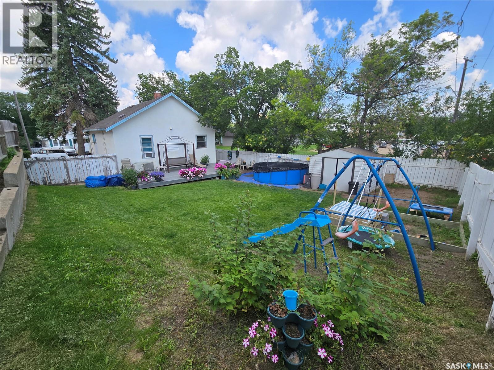 Photo 25 of 275 5th Avenue Ne, Swift Current SK