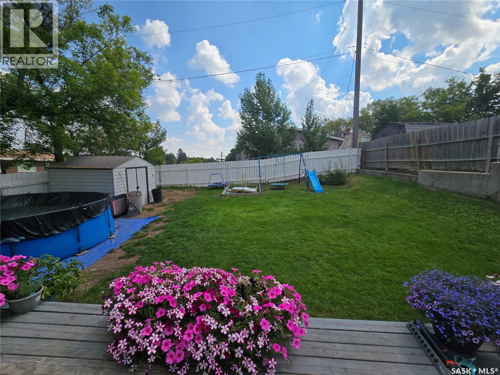 Photo 28 of 275 5th Avenue Ne, Swift Current SK