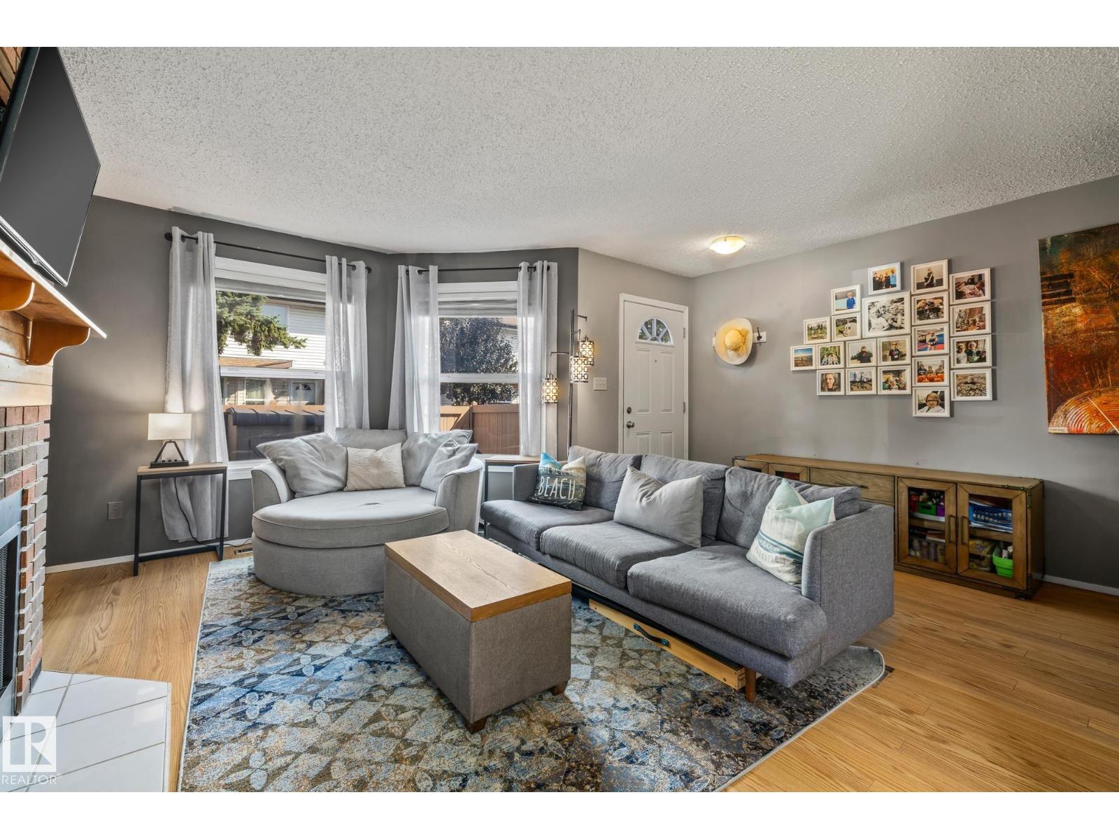 Photo 13 of 10481 24 Av Nw, Edmonton AB