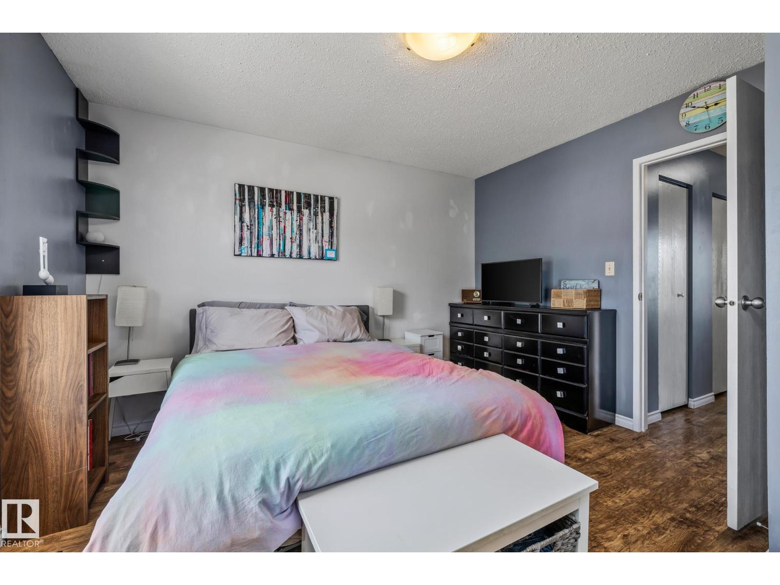 Photo 19 of 10481 24 Av Nw, Edmonton AB