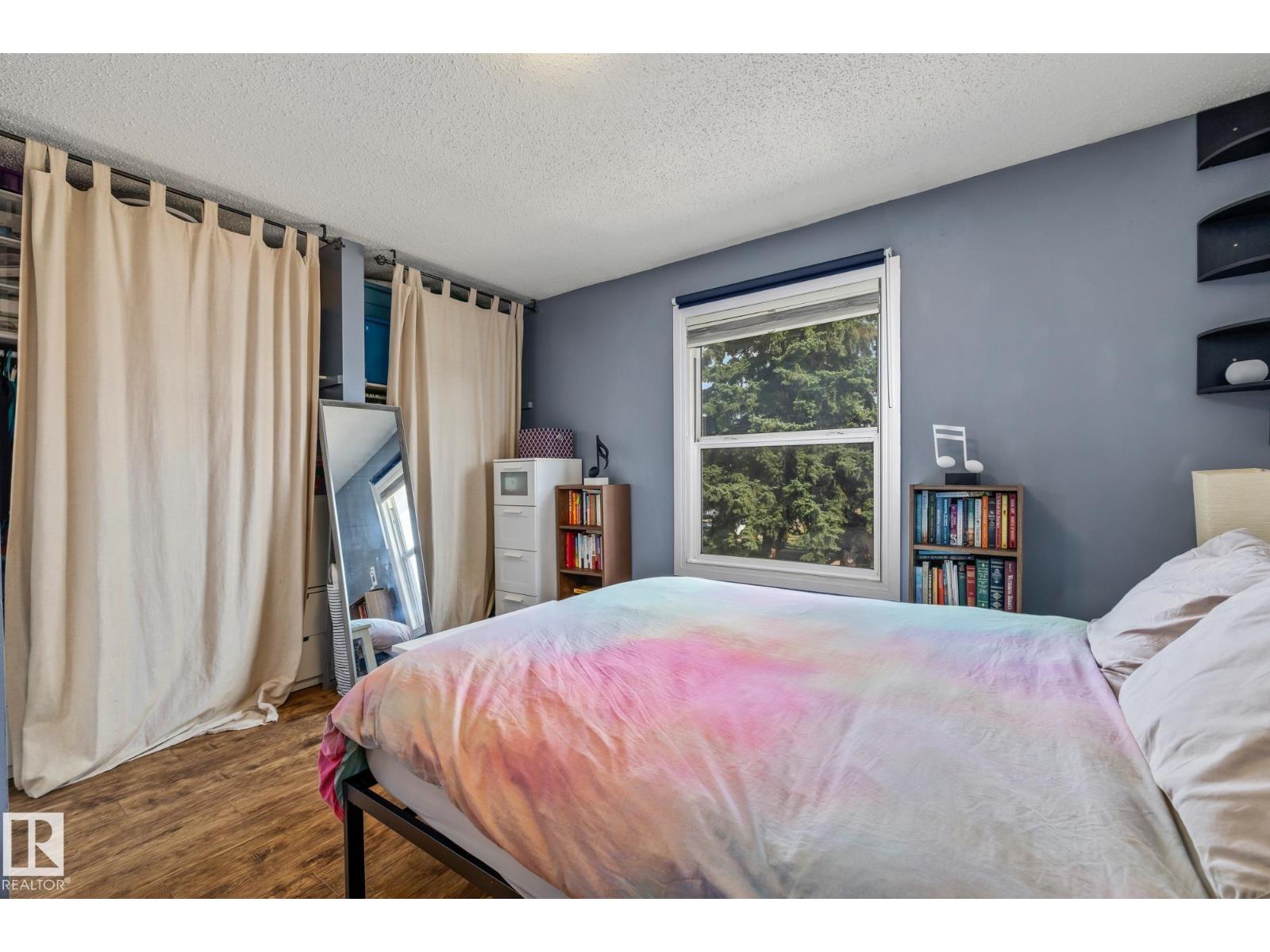 Photo 23 of 10481 24 Av Nw, Edmonton AB