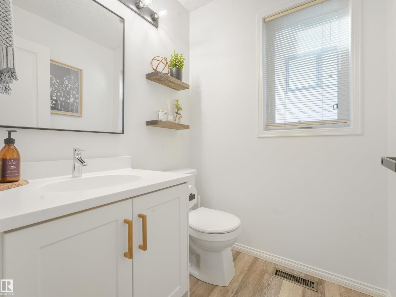 Photo 19 of 504 Byrne Cr Sw, Edmonton AB
