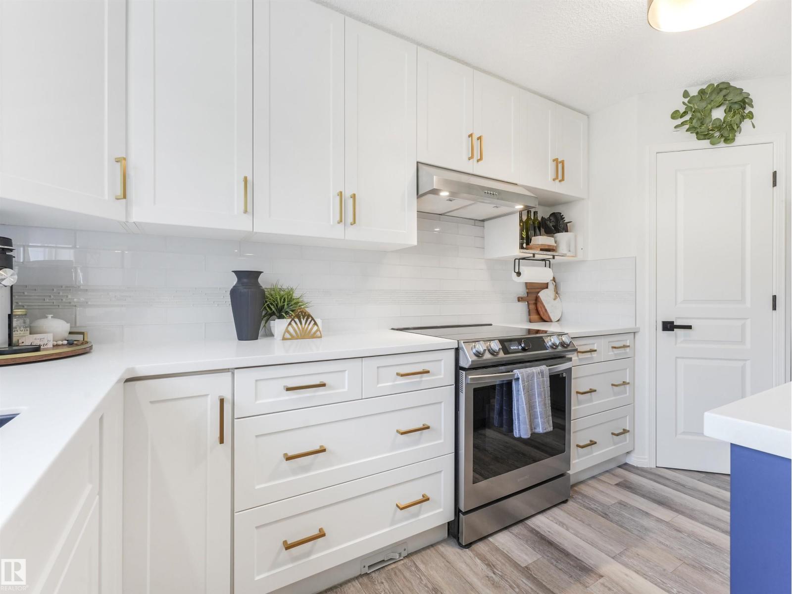 Photo 18 of 504 Byrne Cr Sw, Edmonton AB