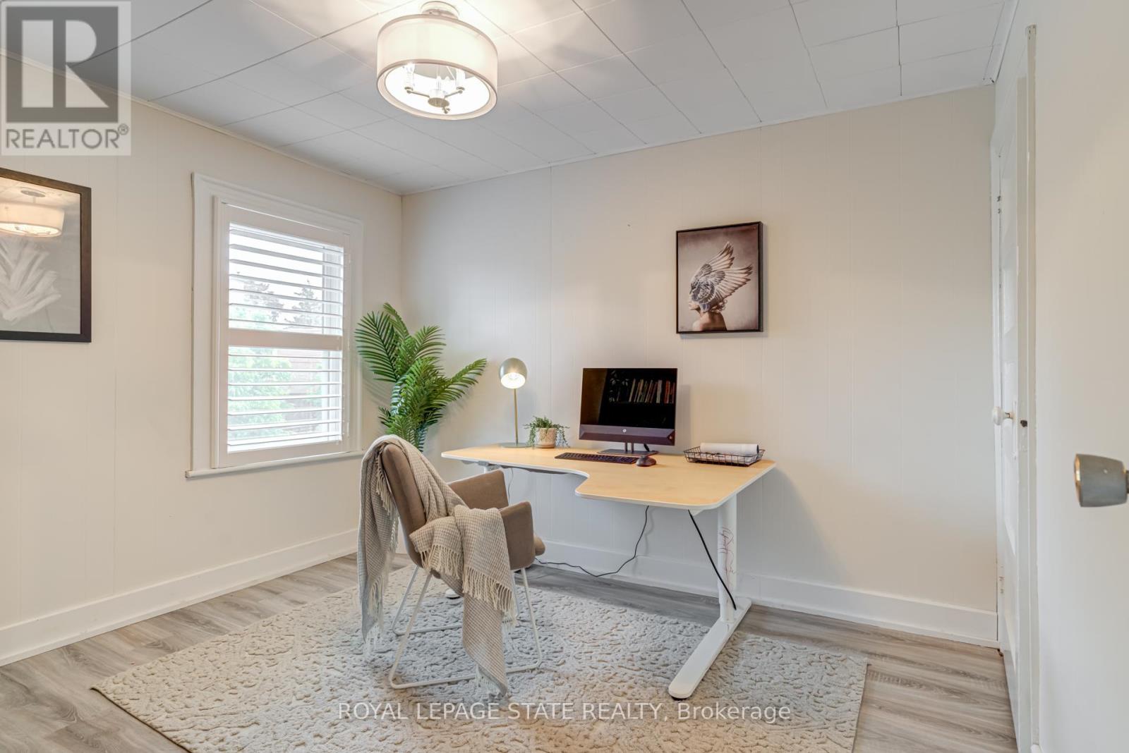 Photo 32 of 39 East Bend Avenue S, Hamilton ON