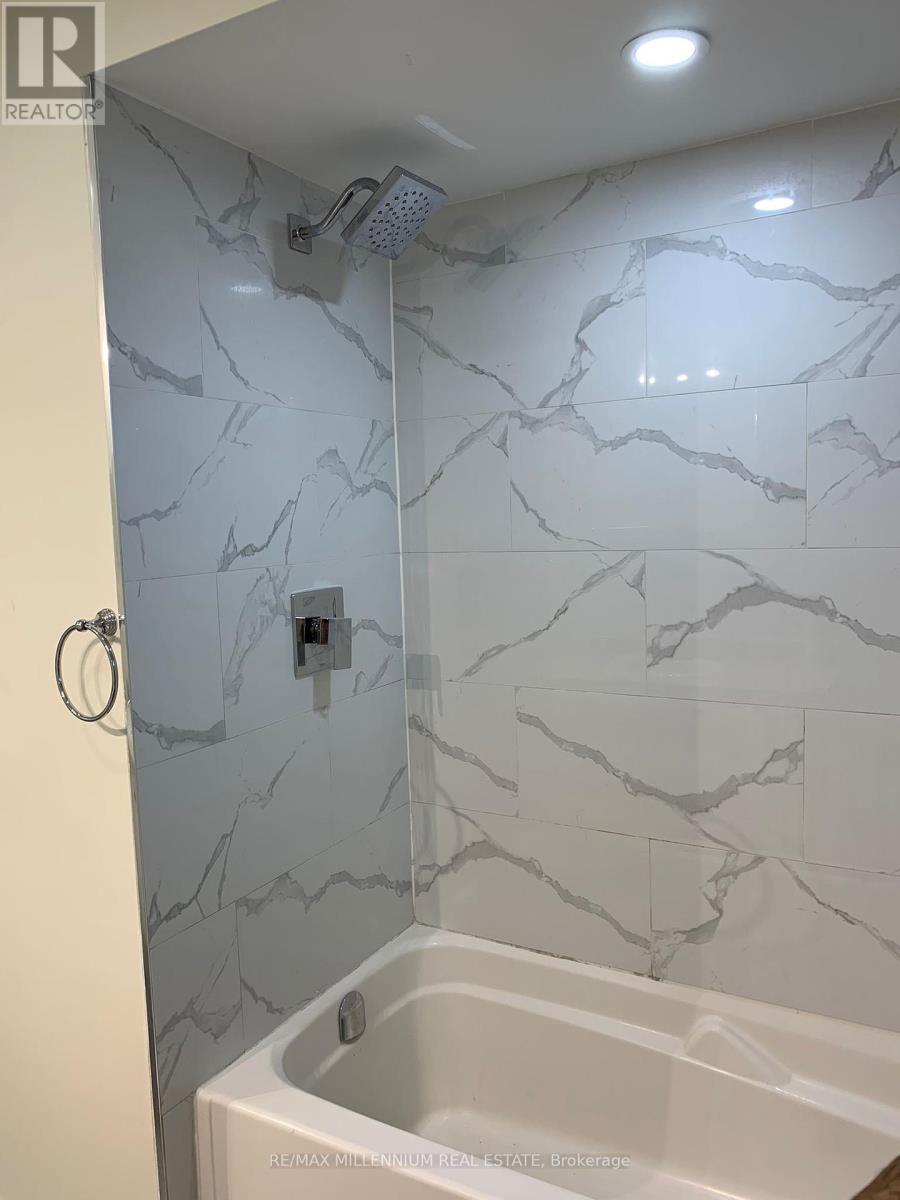 Photo 10 of 351 Queen Victoria Drive, Hamilton ON