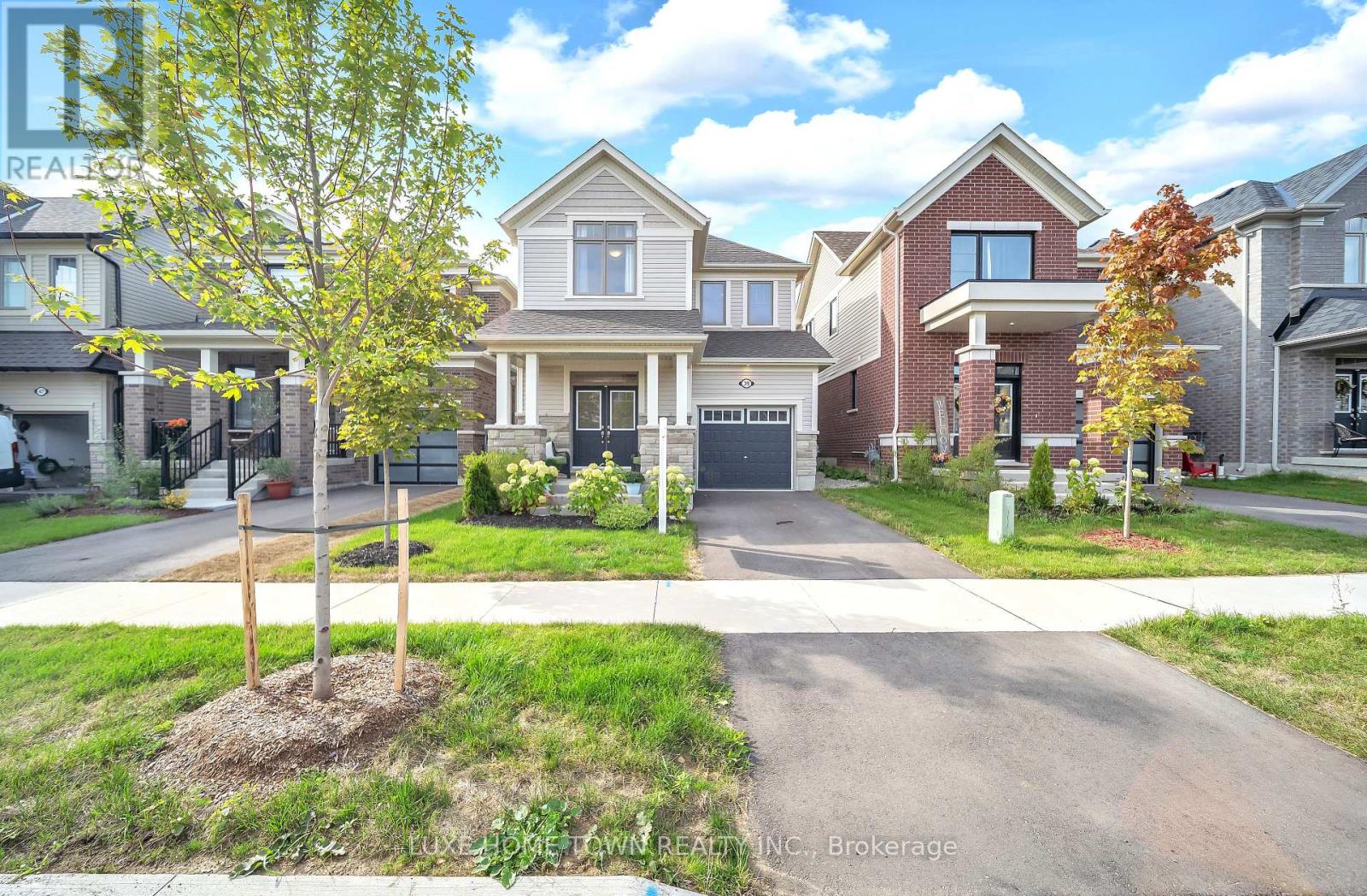 Photo 11 of 39 Spicer Street, Centre Wellington ON