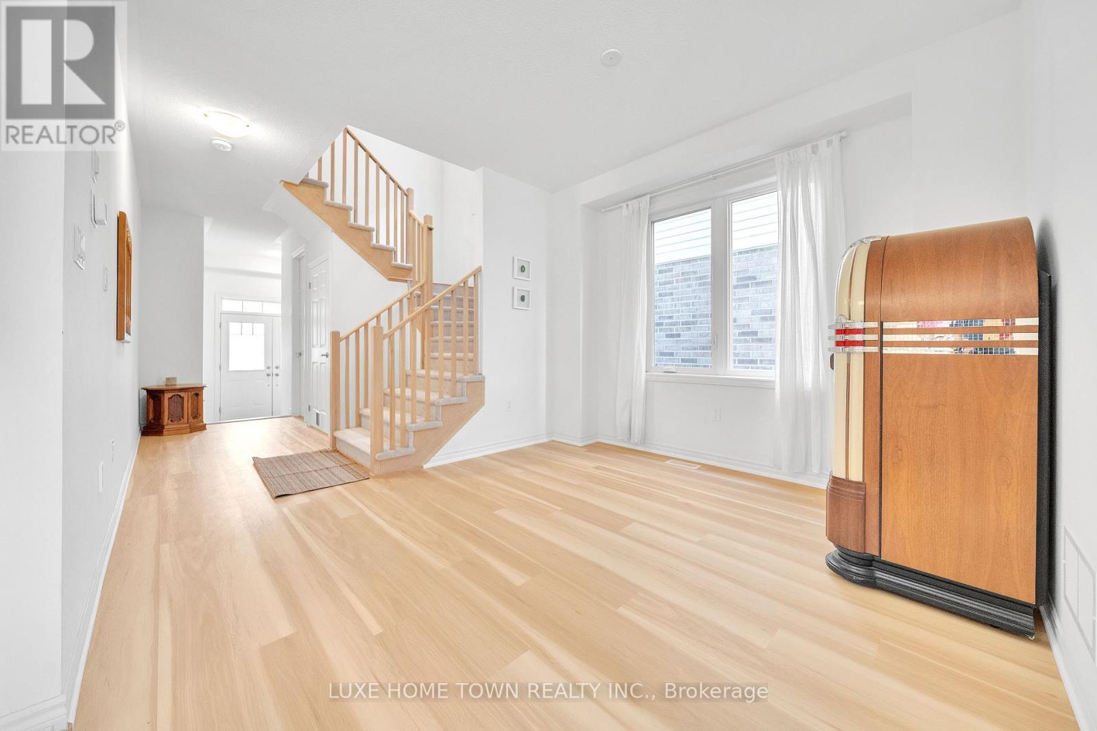 Photo 18 of 39 Spicer Street, Centre Wellington ON