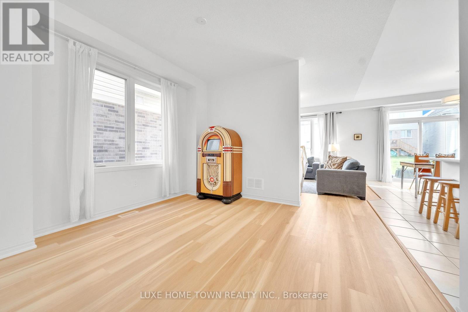 Photo 19 of 39 Spicer Street, Centre Wellington ON