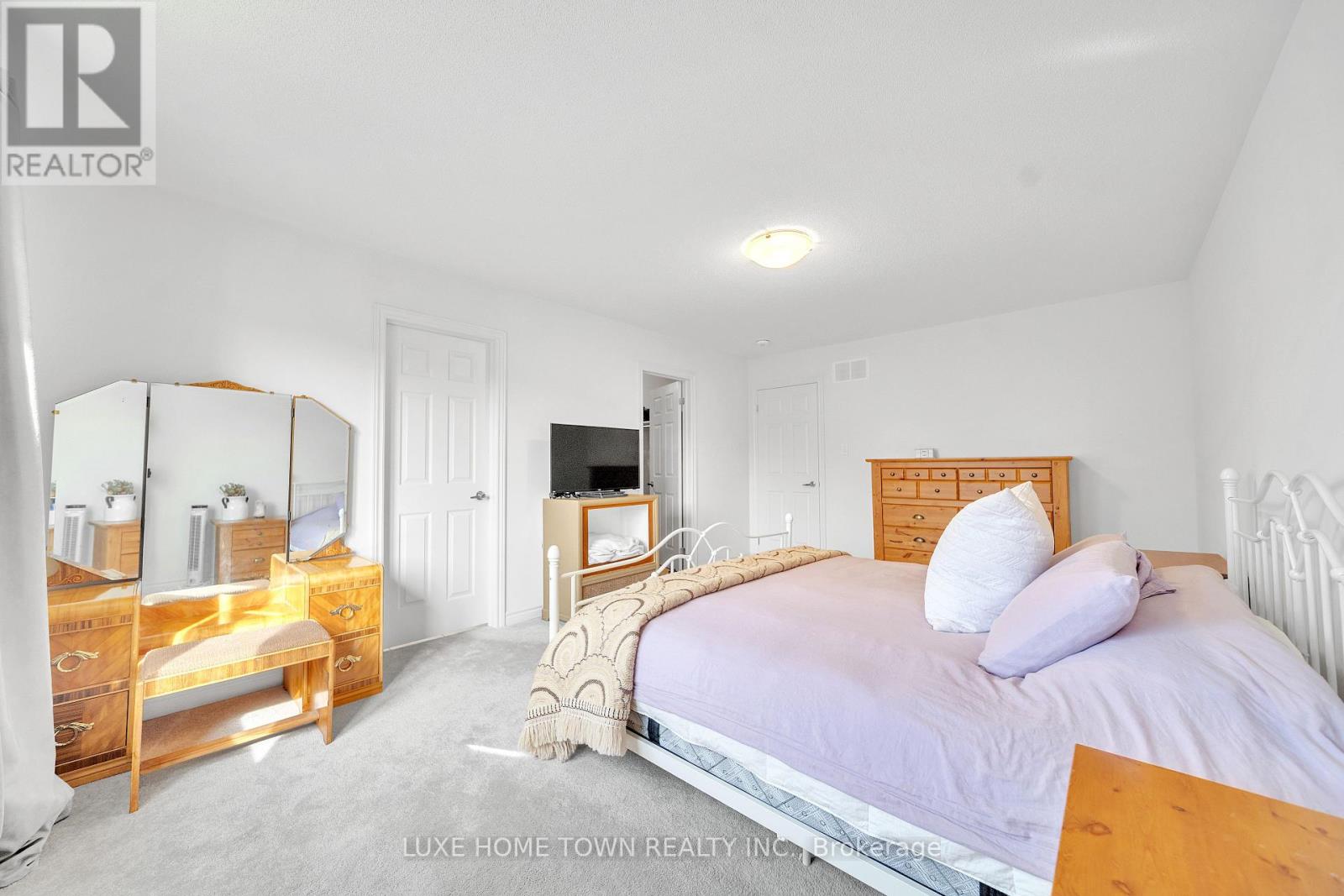 Photo 34 of 39 Spicer Street, Centre Wellington ON