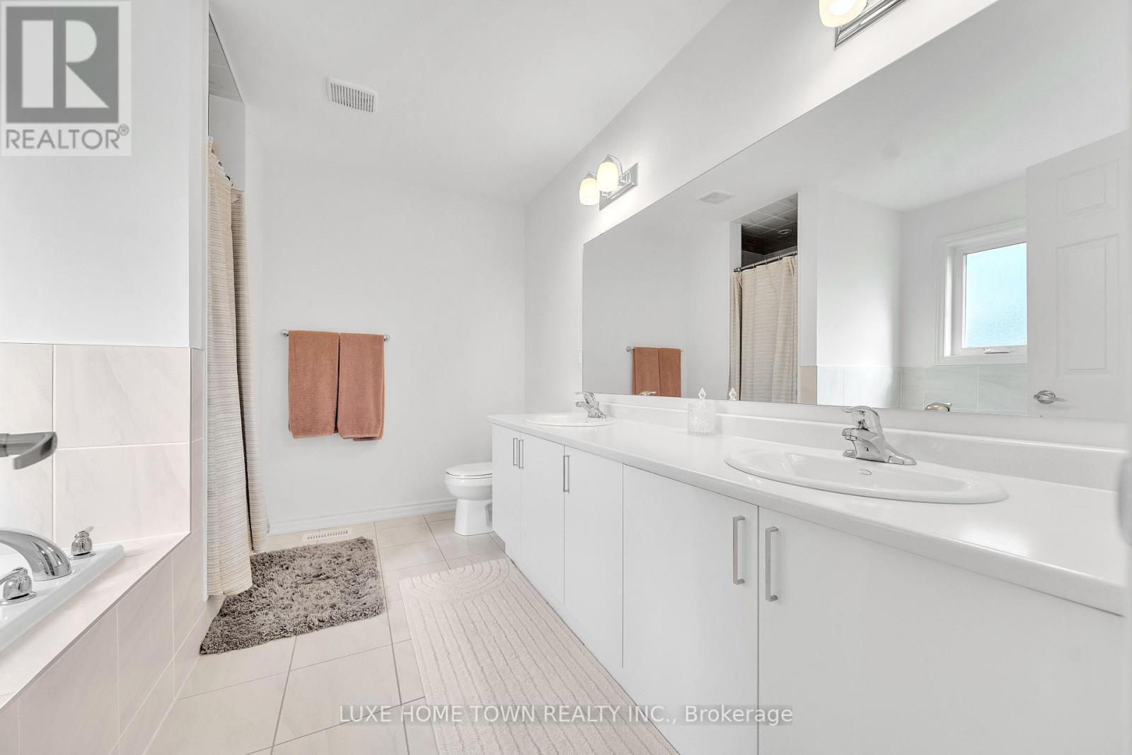 Photo 36 of 39 Spicer Street, Centre Wellington ON