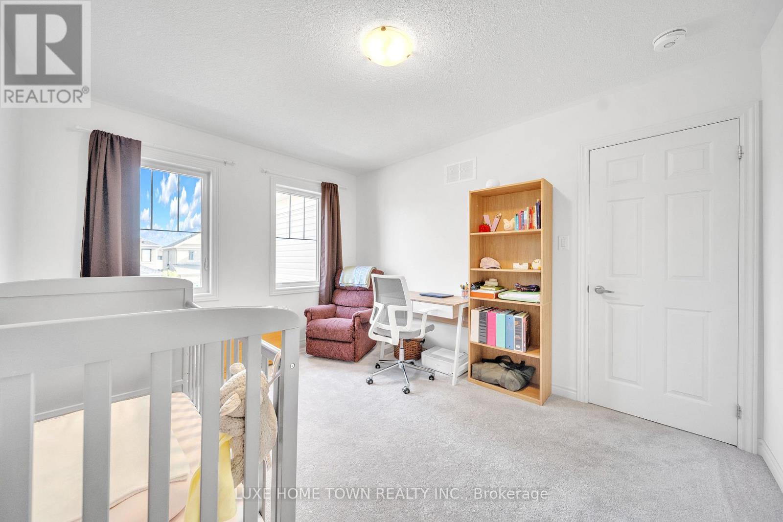 Photo 42 of 39 Spicer Street, Centre Wellington ON