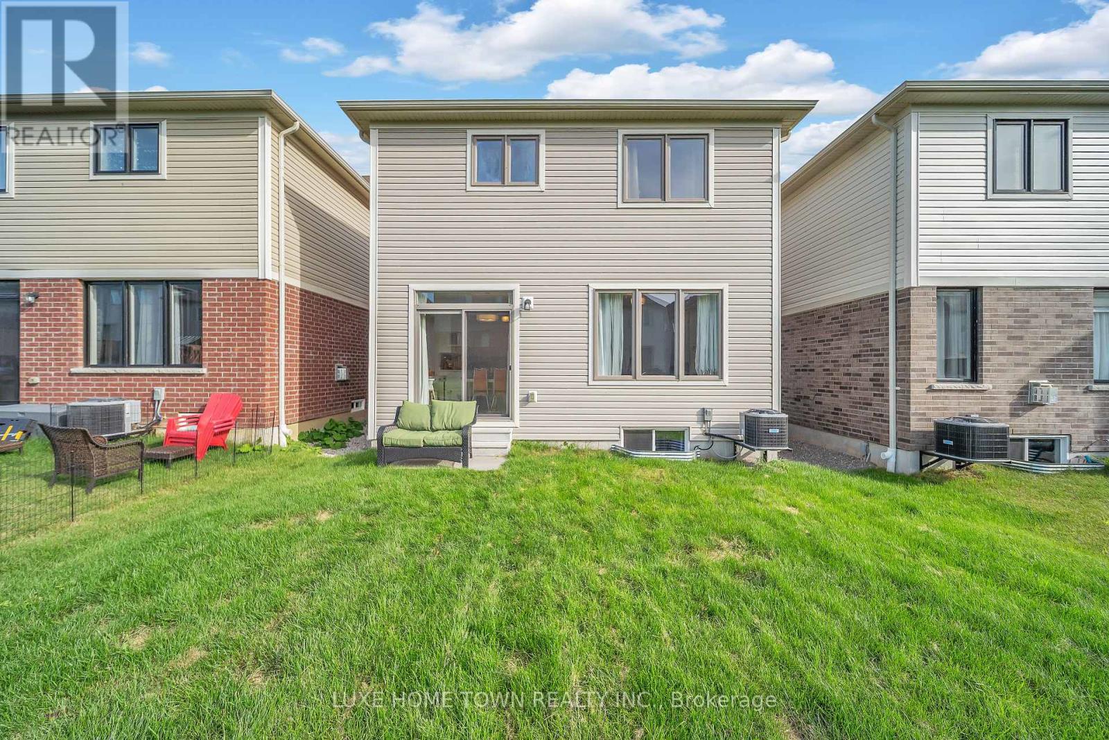 Photo 47 of 39 Spicer Street, Centre Wellington ON