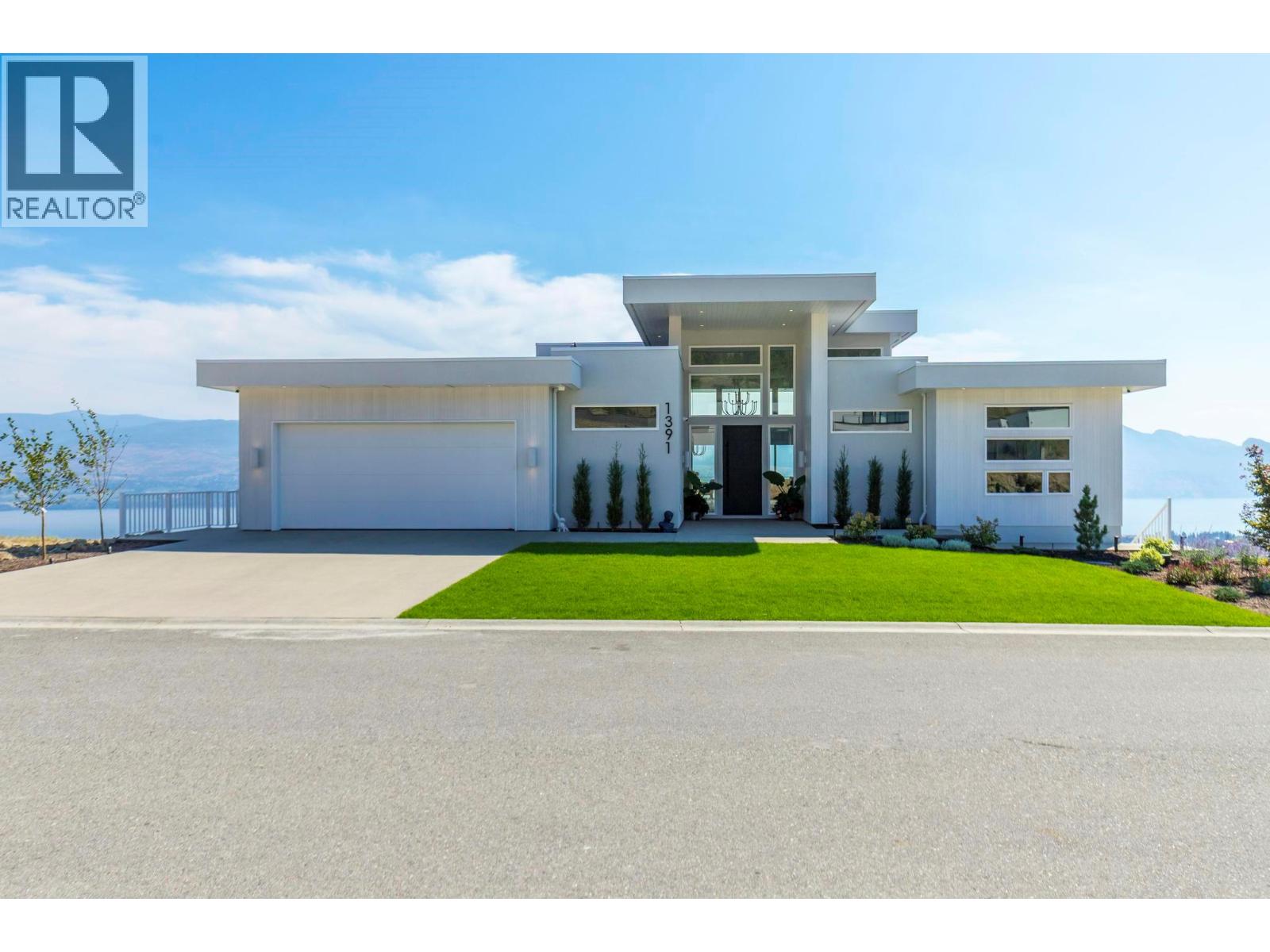  1391 Vineyard Drive, West Kelowna