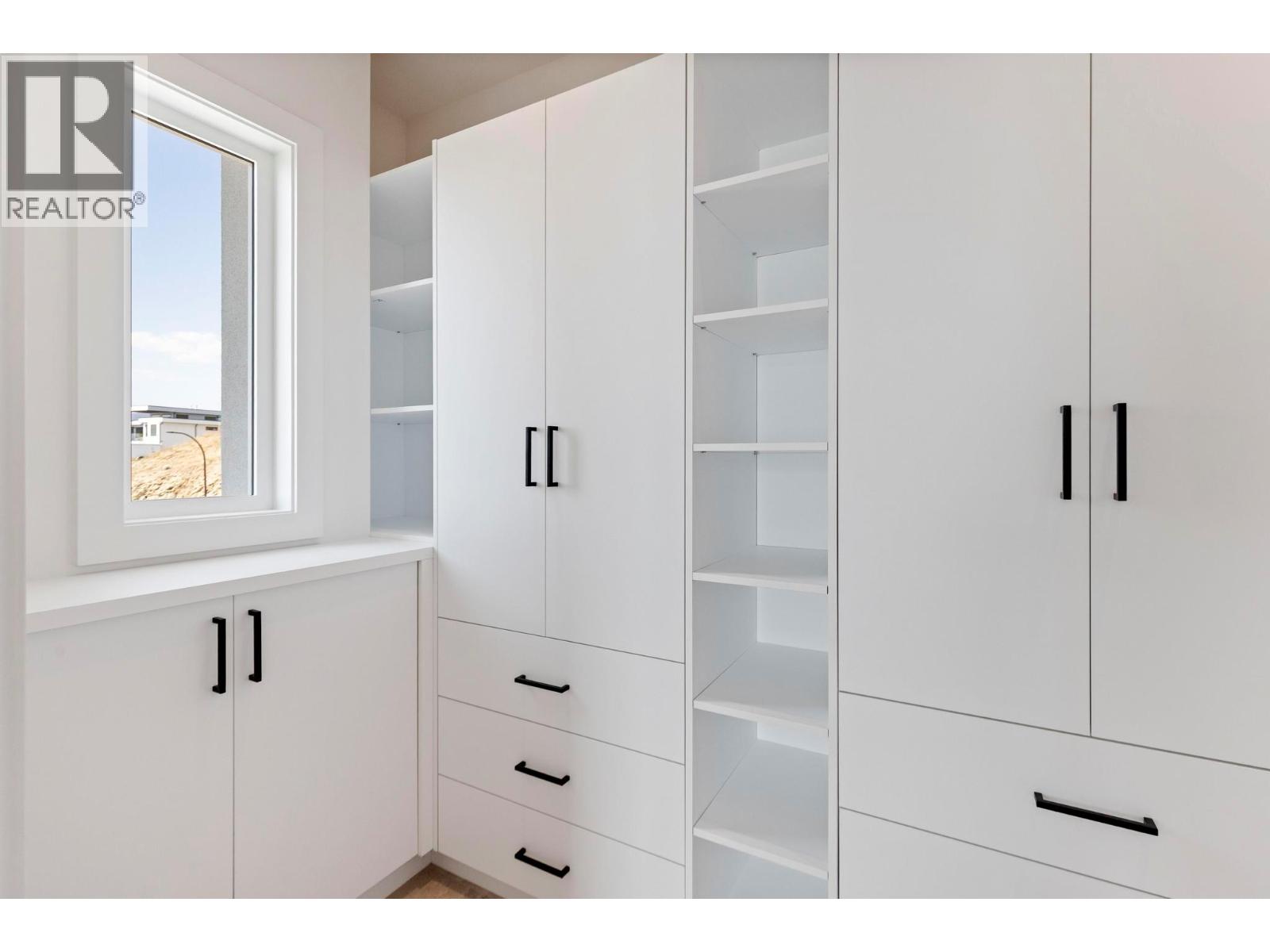  1391 Vineyard Drive, West Kelowna