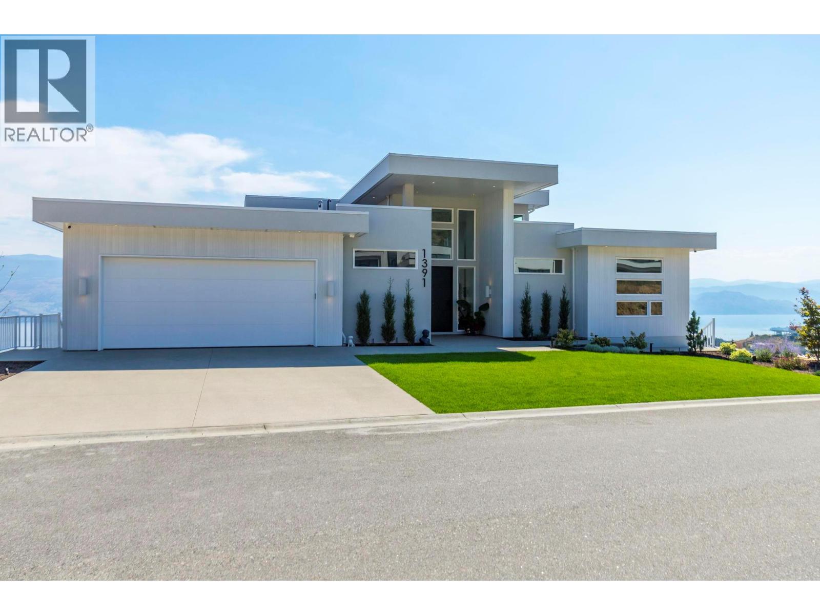  1391 Vineyard Drive, West Kelowna