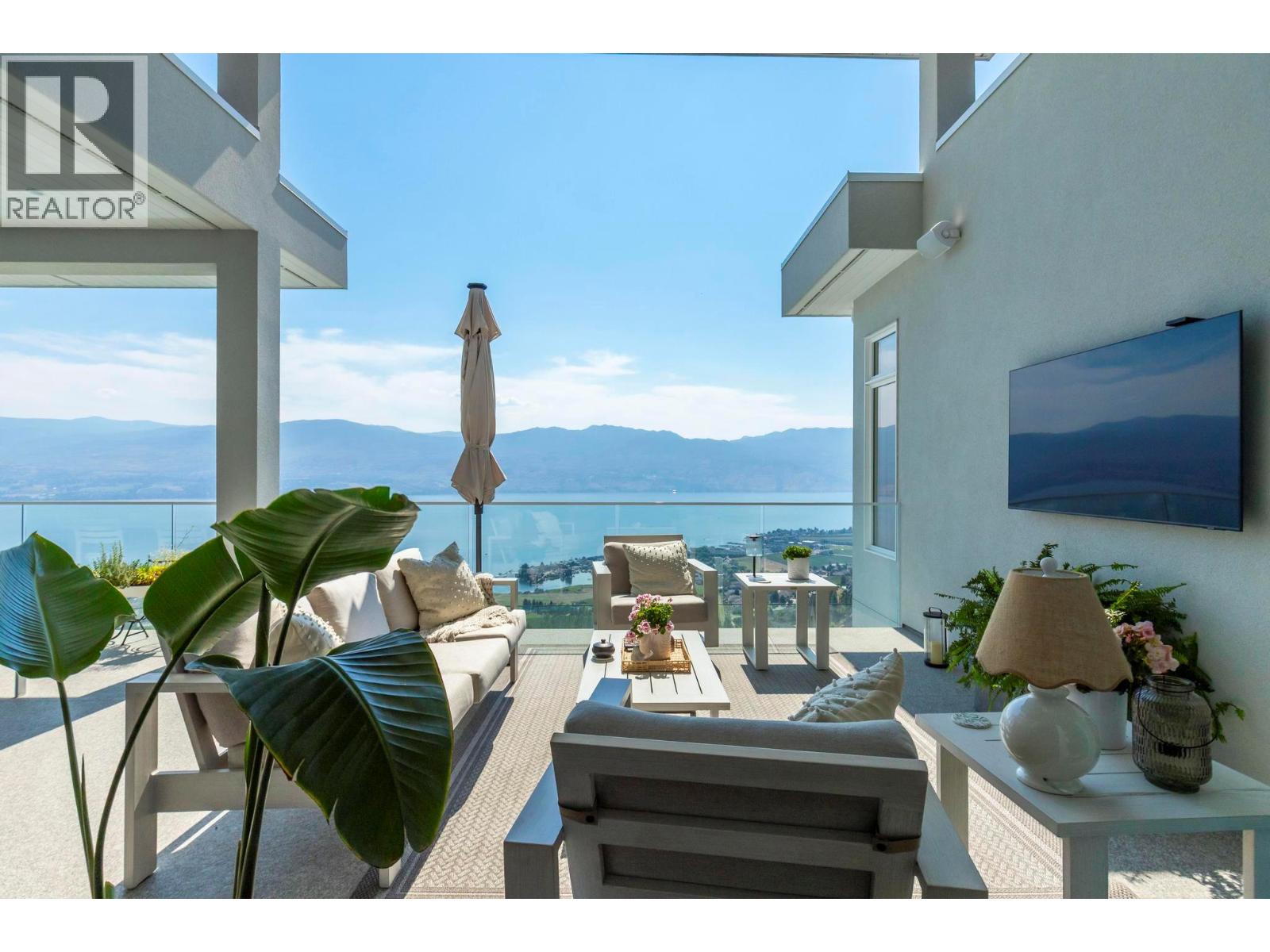  1391 Vineyard Drive, West Kelowna