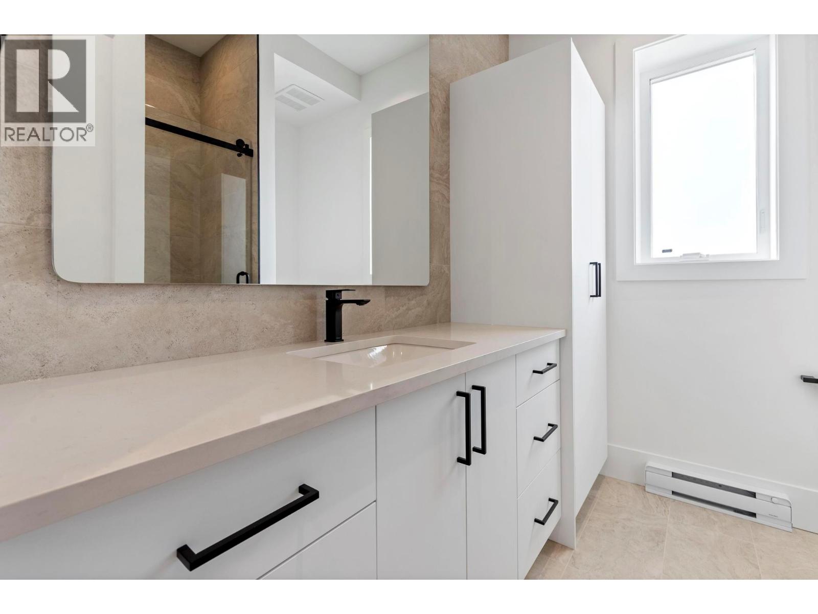  1391 Vineyard Drive, West Kelowna