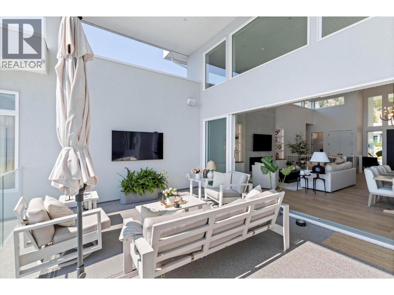  1391 Vineyard Drive, West Kelowna