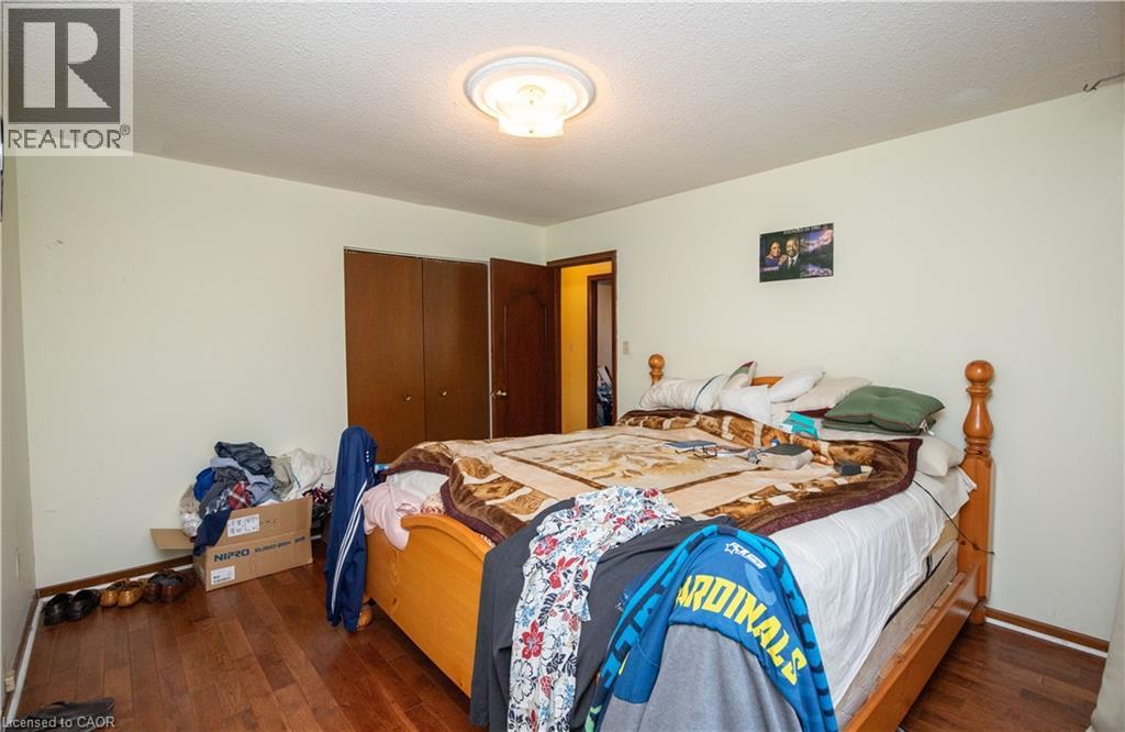 Photo 22 of 185 Lavina Crescent, Hamilton ON
