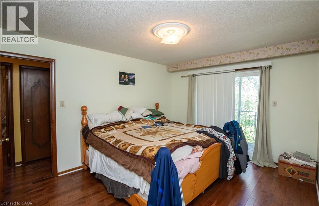 Photo 24 of 185 Lavina Crescent, Hamilton ON