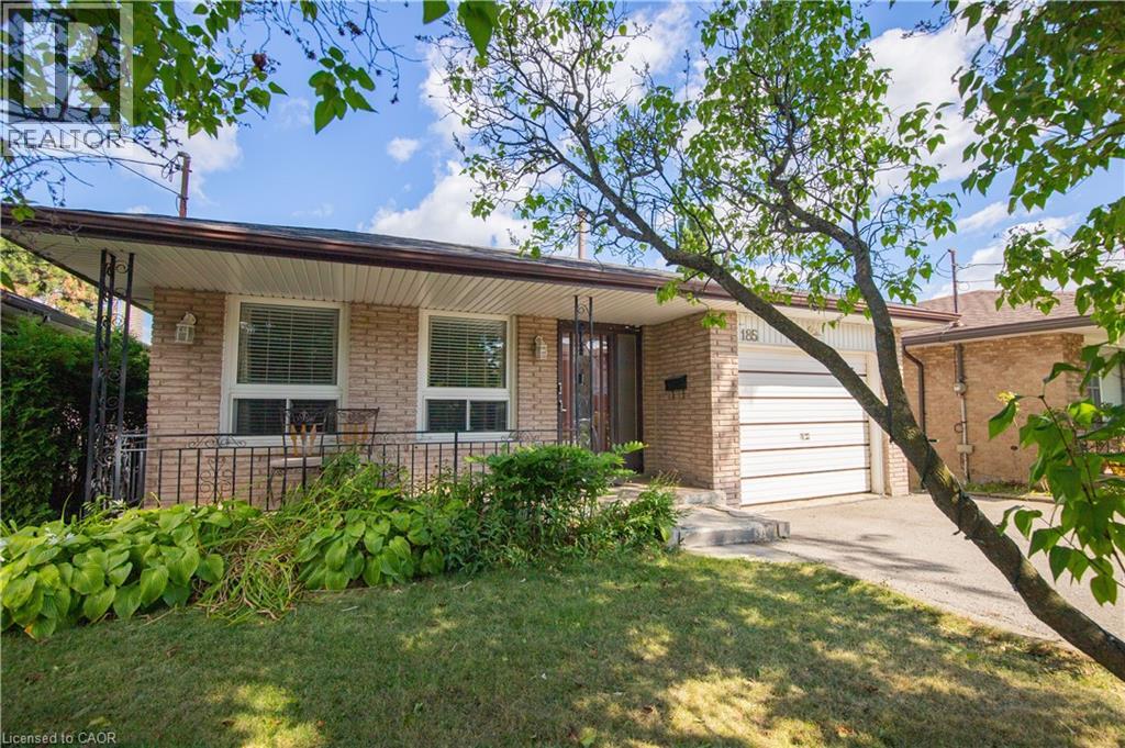 Photo 3 of 185 Lavina Crescent, Hamilton ON