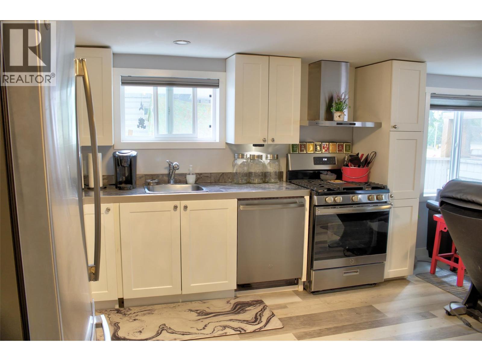 4 6588 97A Highway, Enderby