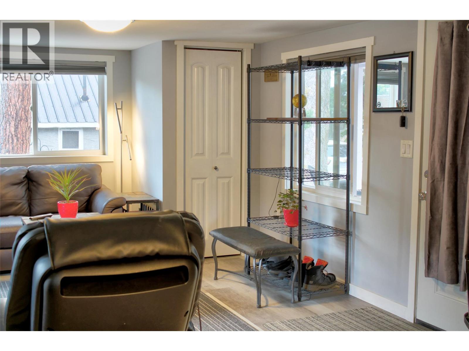 4 6588 97A Highway, Enderby