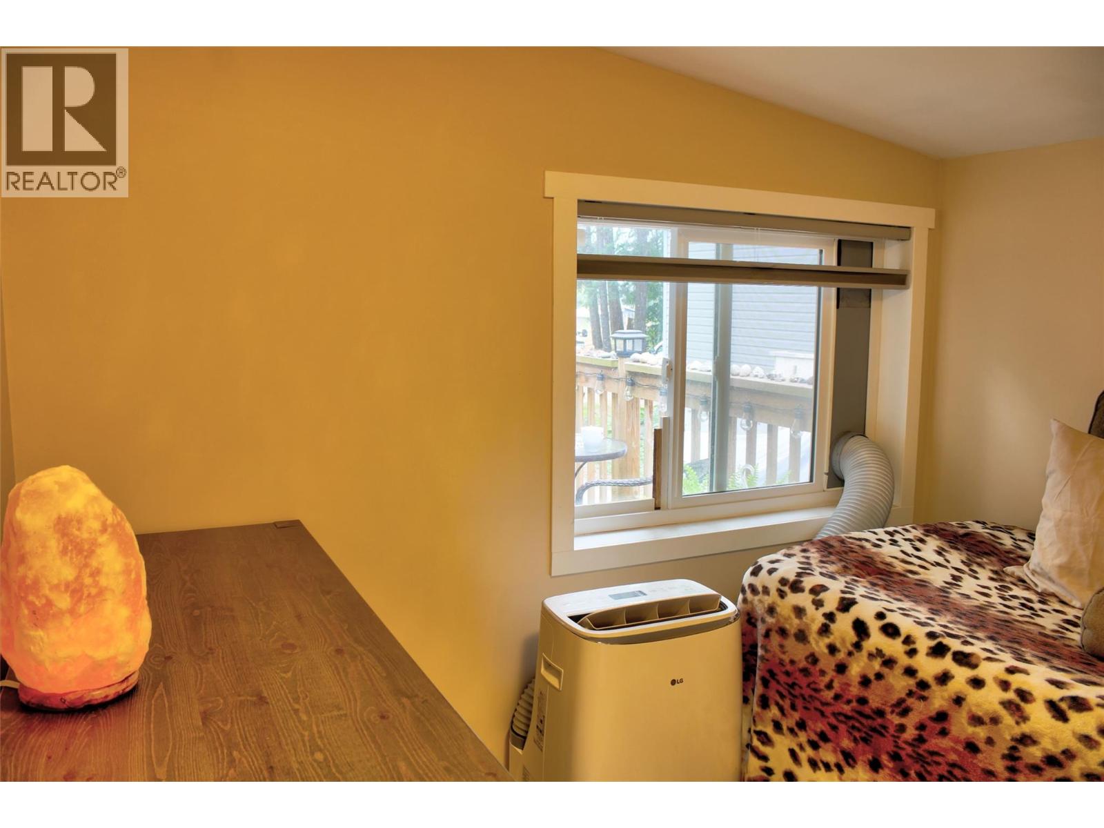 4 6588 97A Highway, Enderby