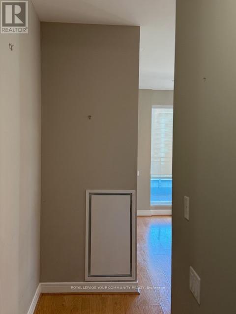 Photo 10 of 716 112 George Street Sw, Toronto ON