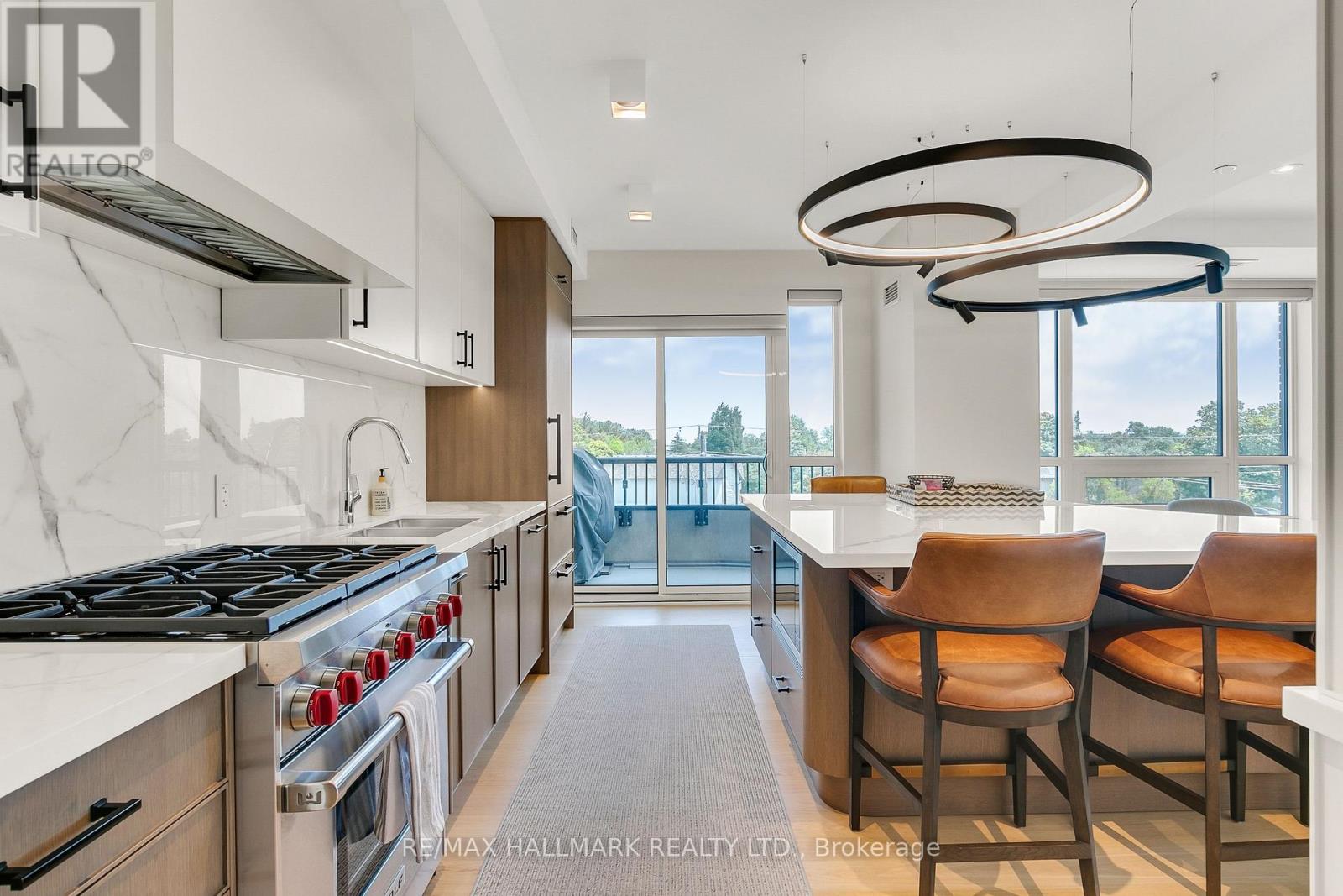 Photo 16 of 406 1700 Avenue Road, Toronto ON